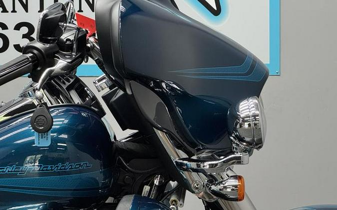 2020 Harley-Davidson® FLHTCUTG - Tri Glide® Ultra