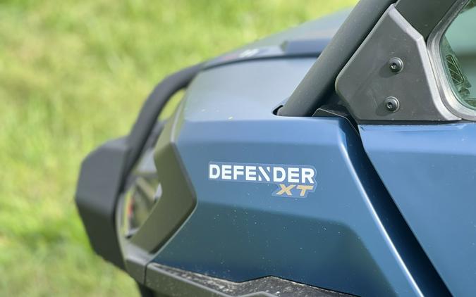 2026 Can-Am Defender MAX XT CAB HD11