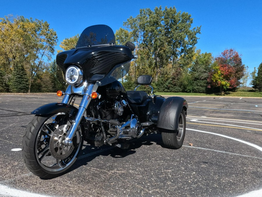 Used 2016 Harley-Davidson Freewheeler FLRT
