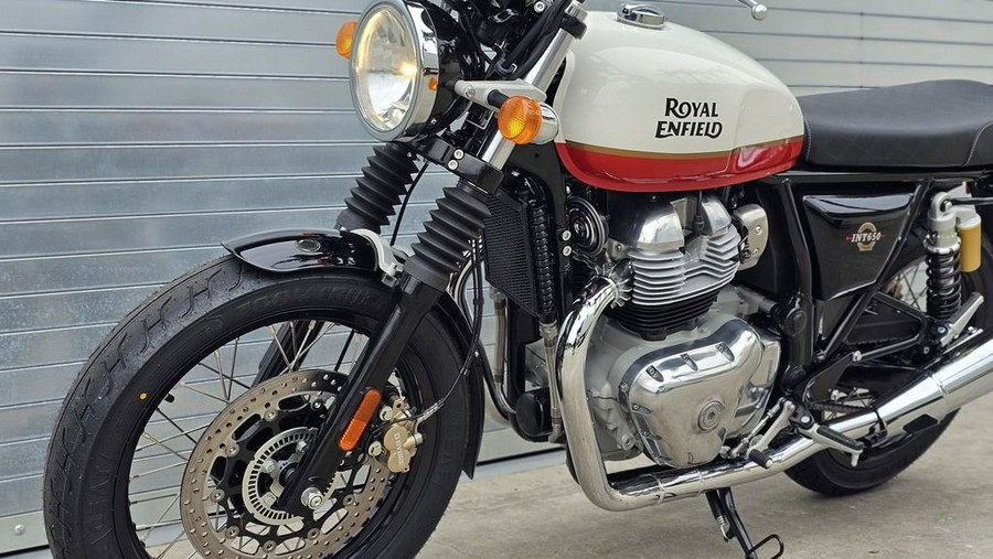 2023 Royal Enfield INT650 Baker Express