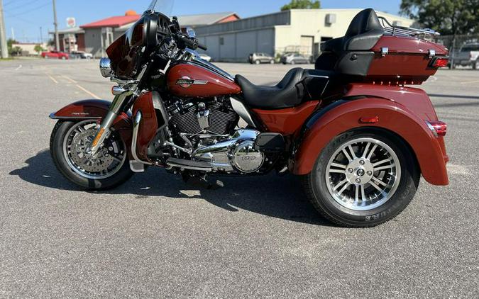 2024 Harley-Davidson® FLHTCUTG - Tri Glide® Ultra