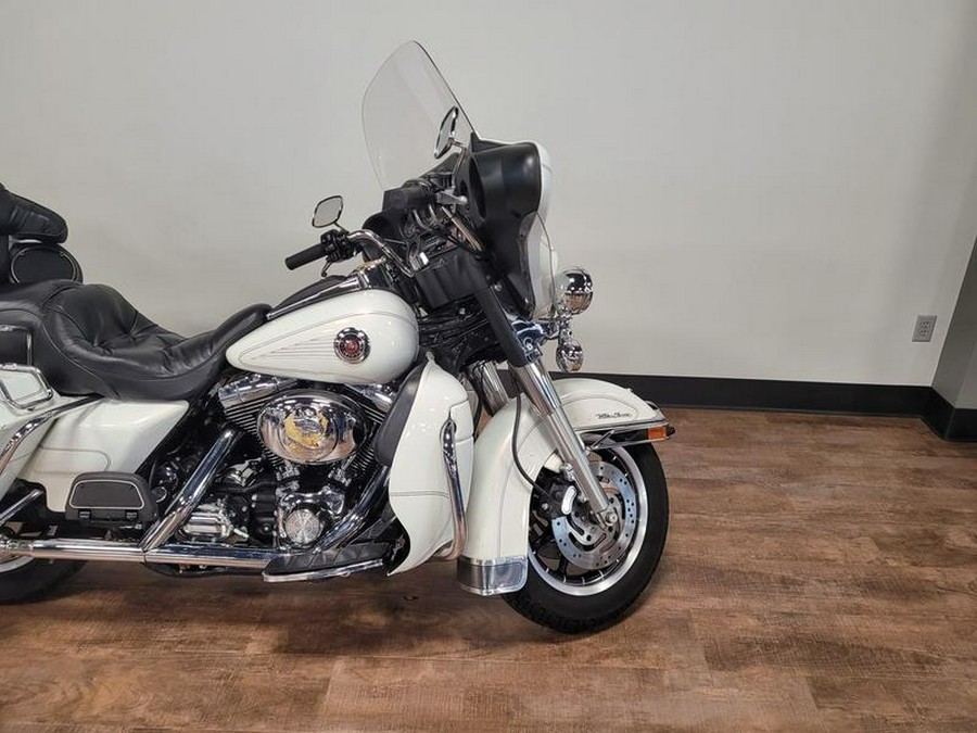 2003 Harley-Davidson® FLHTCUI - Electra Glide® Ultra Classic® Injection