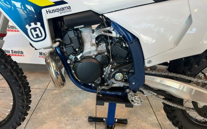 2025 Husqvarna Motorcycles FE 450