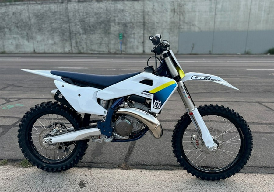 2025 Husqvarna Motorcycles TC 300