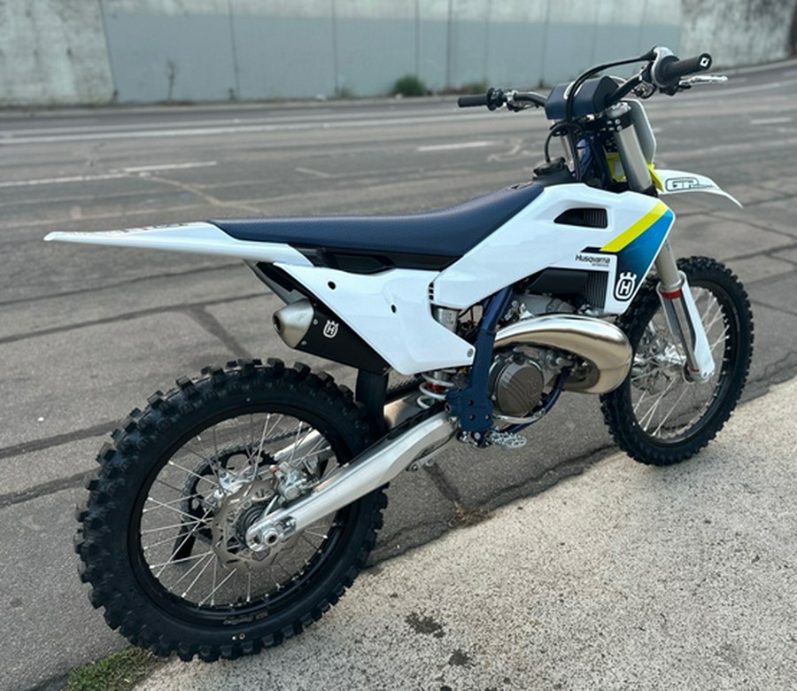 2025 Husqvarna Motorcycles TC 300