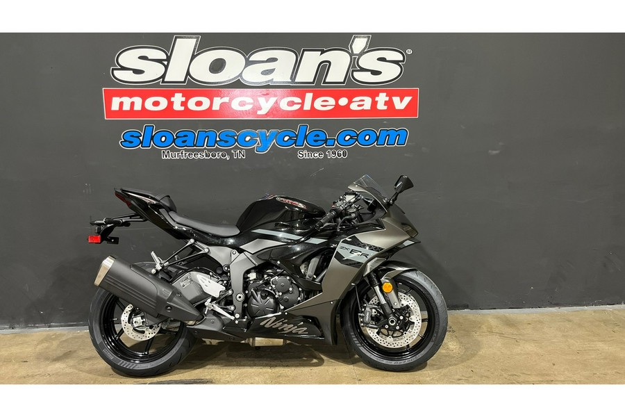 2026 Ninja® ZX™-6R Base - Kawasaki