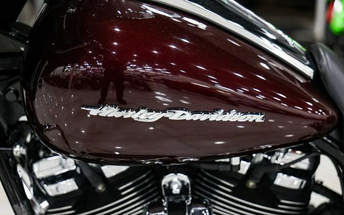 2018 Harley-Davidson FLHX Street Glide