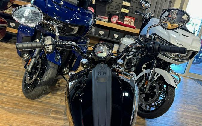 2025 Indian Motorcycle® Scout® Classic Black Metallic