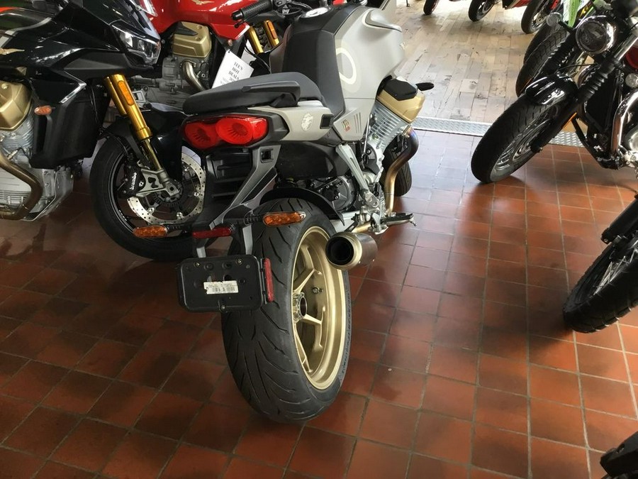 2025 Moto Guzzi V100 Mandello
