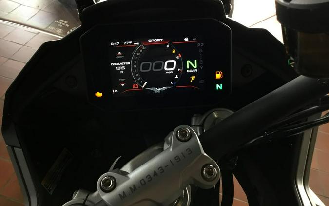 2025 Moto Guzzi V100 Mandello
