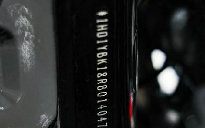 2024 Harley-Davidson FLHCS Heritage Classic 114