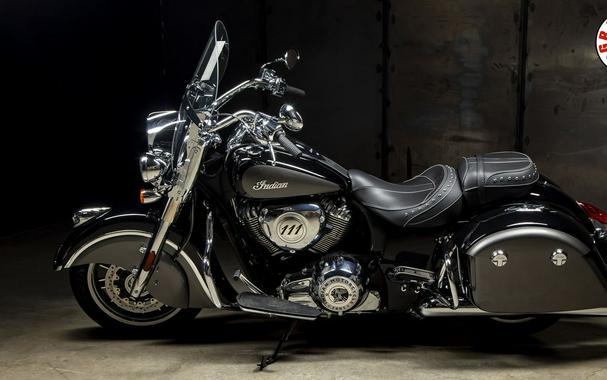 2024 Indian Motorcycle® Springfield® Black Metallic/Titanium Metallic