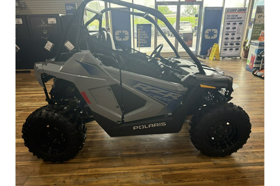 2025 Polaris RZR 200 EFI
