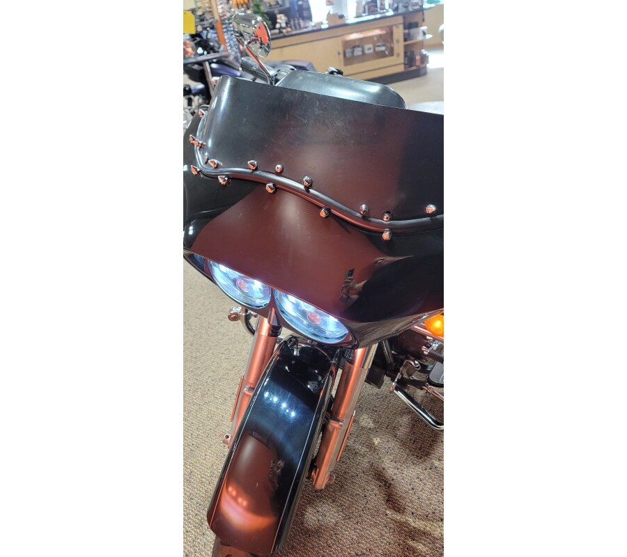 2013 Harley-Davidson® Road Glide® Custom BLACK W/ PINSTRIPE