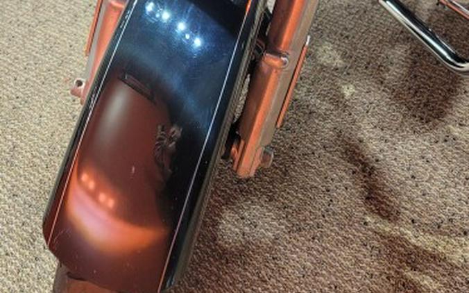 2013 Harley-Davidson® Road Glide® Custom BLACK W/ PINSTRIPE