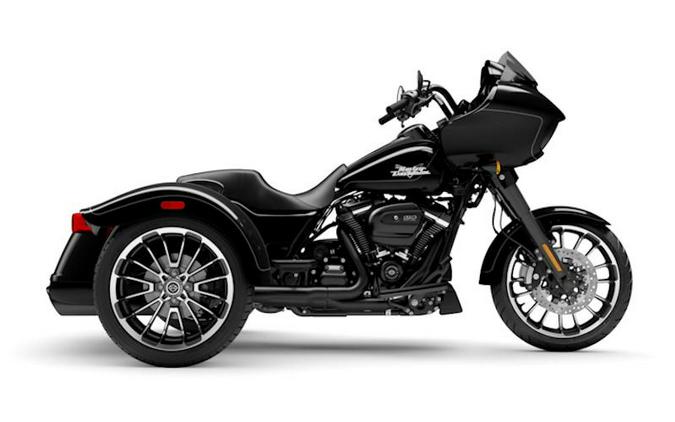 2025 Harley-Davidson® FLTRT - Road Glide® 3