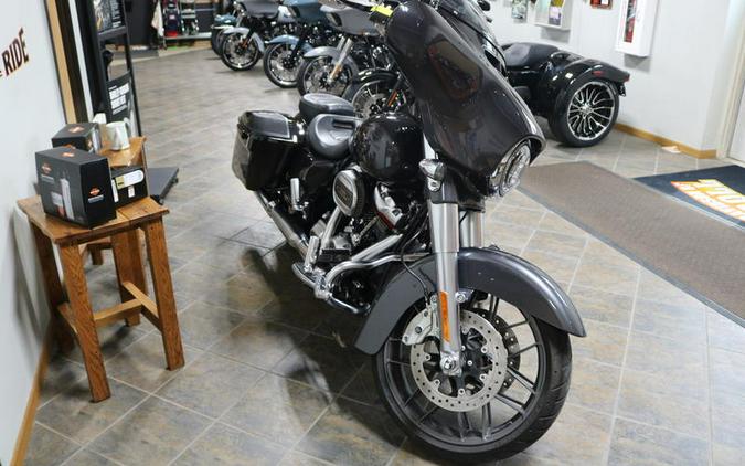 2020 Harley-Davidson® FLHXSE - CVO™ Street Glide®