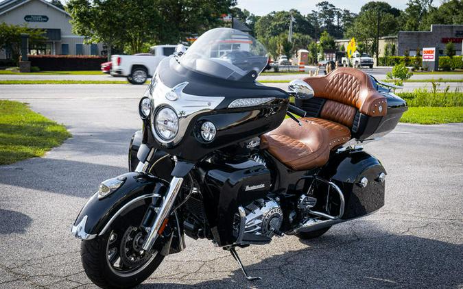 2015 Indian Motorcycle® Roadmaster™ Thunder Black