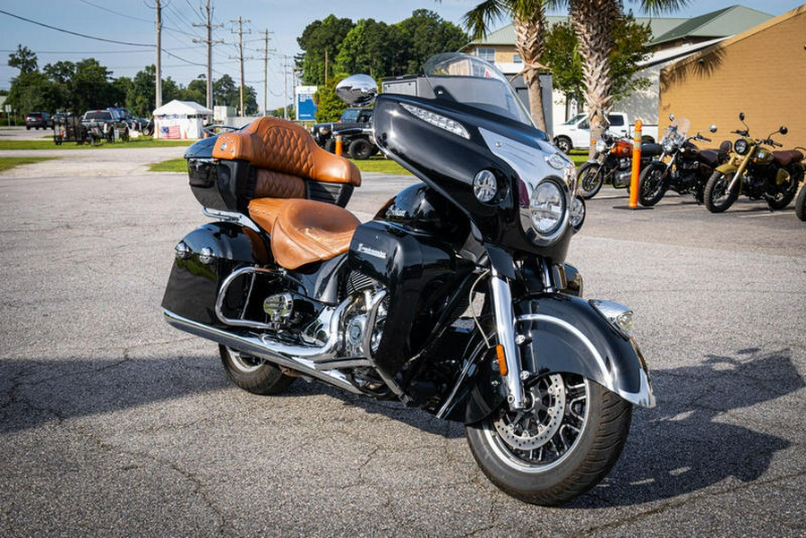 2015 Indian Motorcycle® Roadmaster™ Thunder Black
