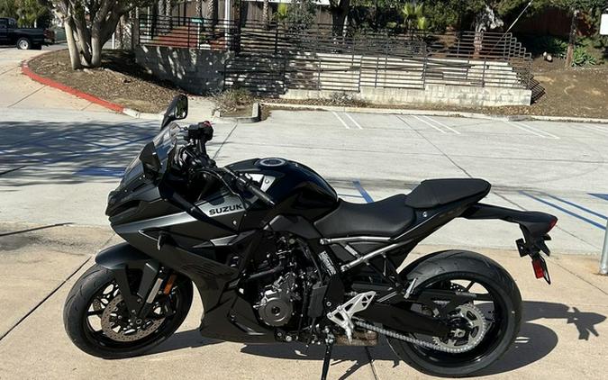 2025 Suzuki GSX-8R
