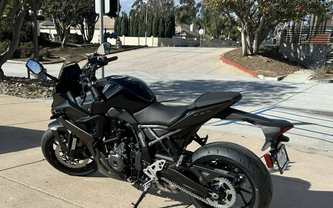 2025 Suzuki GSX-8R
