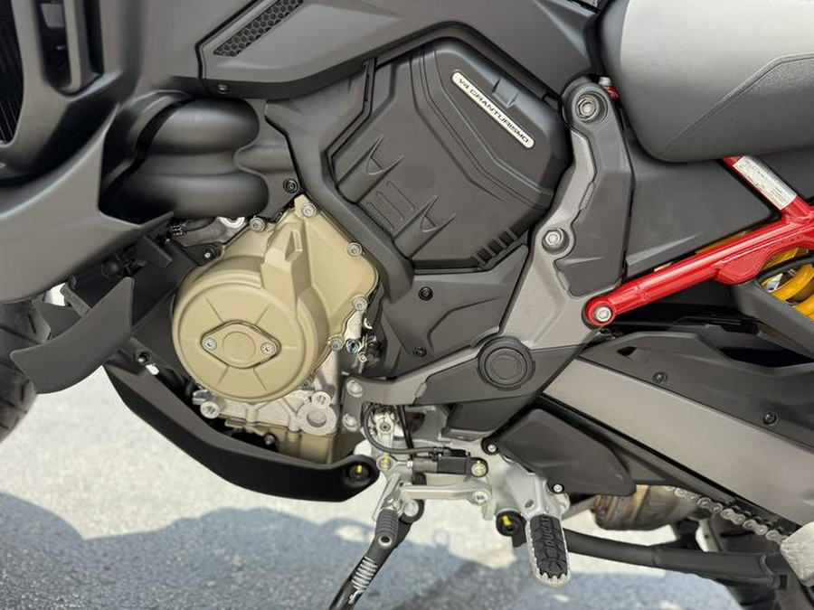 2025 Ducati Multistrada V4 S Travel & Radar Thrilling Black