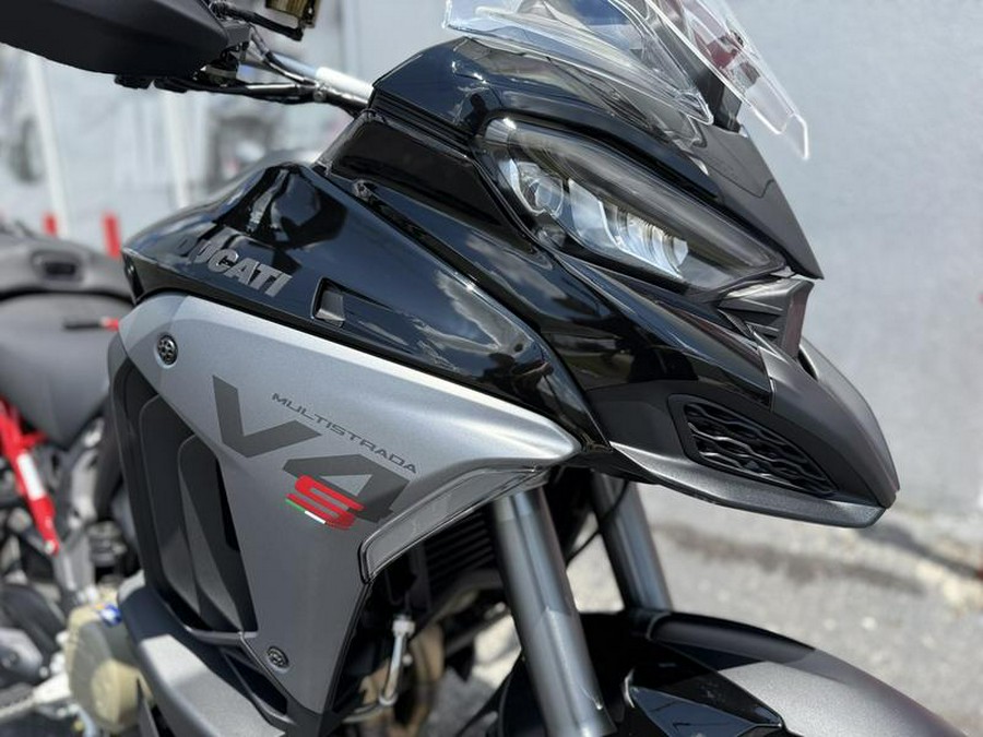 2025 Ducati Multistrada V4 S Travel & Radar Thrilling Black