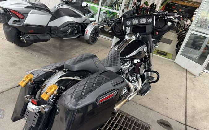 2021 Harley-Davidson® FLHX - Street Glide®