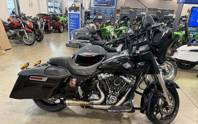 2021 Harley-Davidson® FLHX - Street Glide®