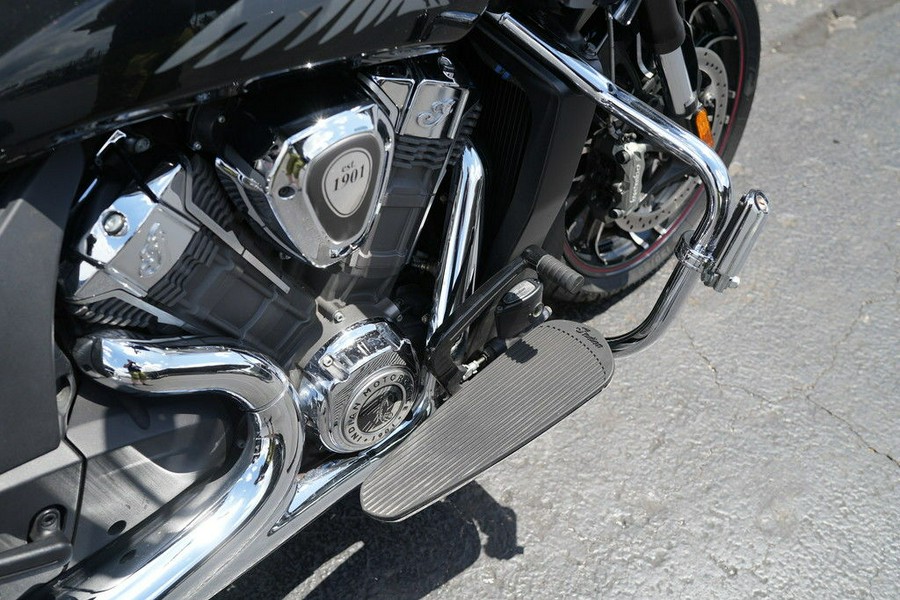 2020 Indian Motorcycle Challenger Limited Thunder Black Pearl