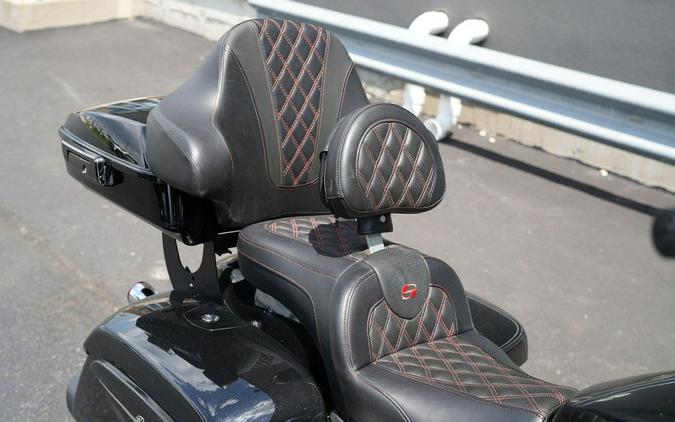 2020 Indian Motorcycle Challenger Limited Thunder Black Pearl
