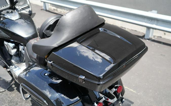 2020 Indian Motorcycle Challenger Limited Thunder Black Pearl