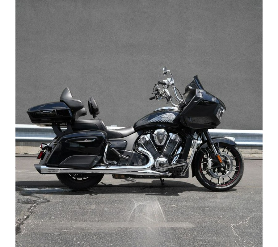 2020 Indian Motorcycle Challenger Limited Thunder Black Pearl