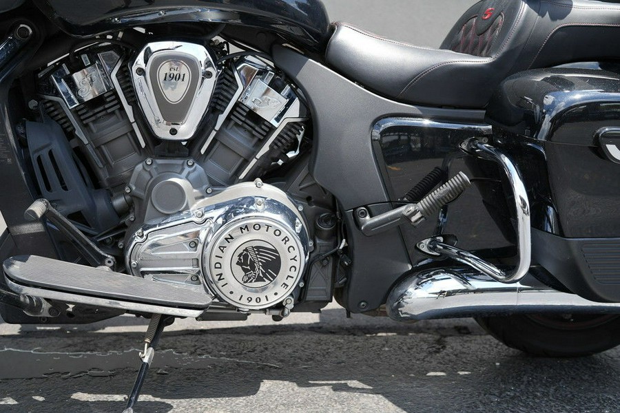 2020 Indian Motorcycle Challenger Limited Thunder Black Pearl