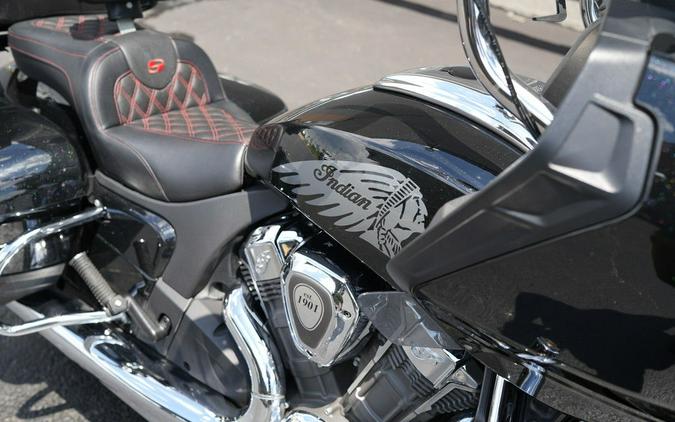 2020 Indian Motorcycle Challenger Limited Thunder Black Pearl