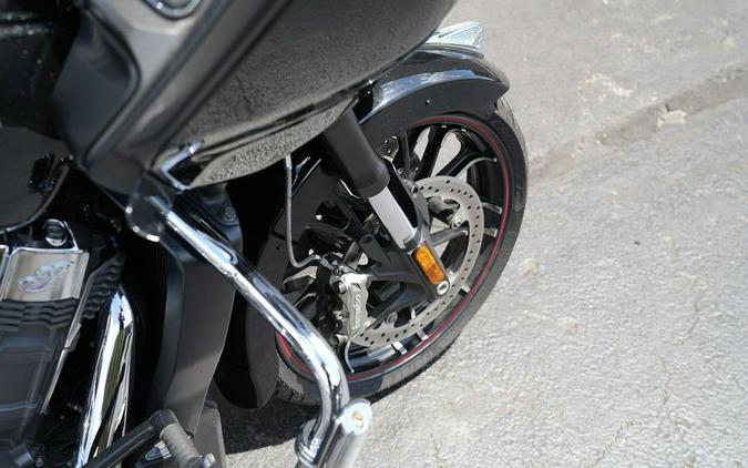 2020 Indian Motorcycle Challenger Limited Thunder Black Pearl