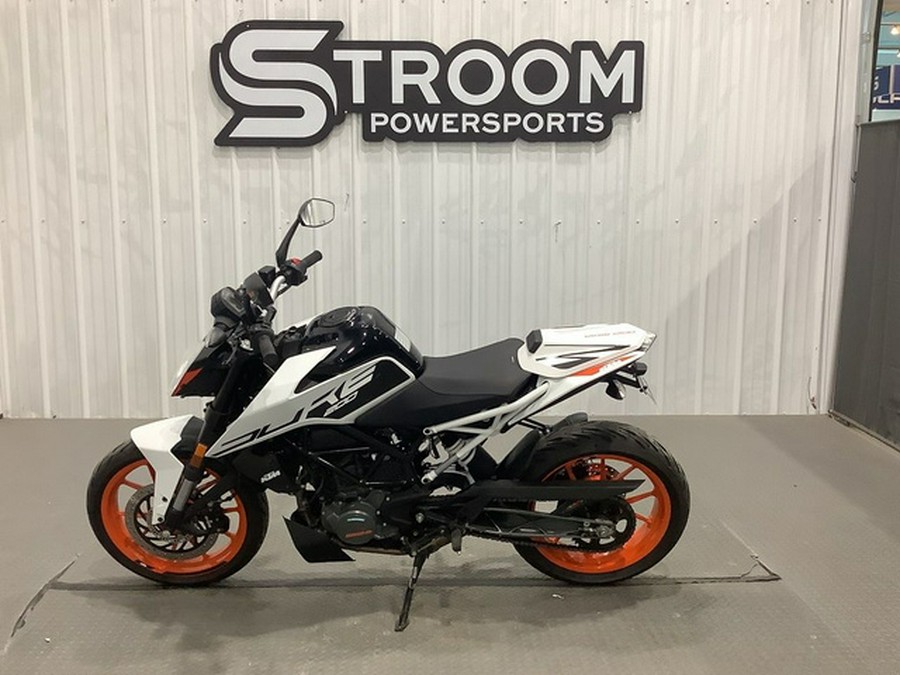 2022 KTM Duke 200
