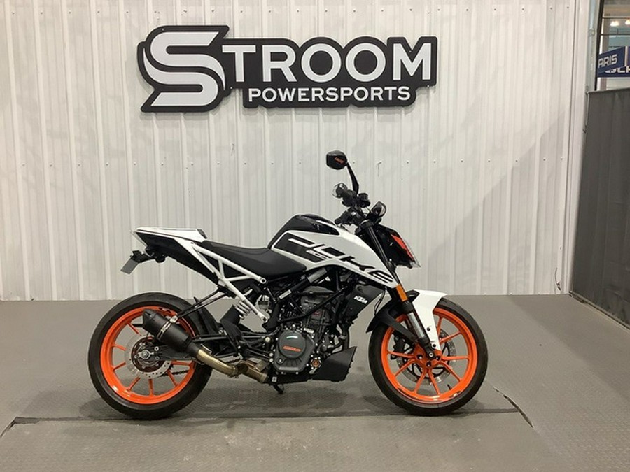 2022 KTM Duke 200