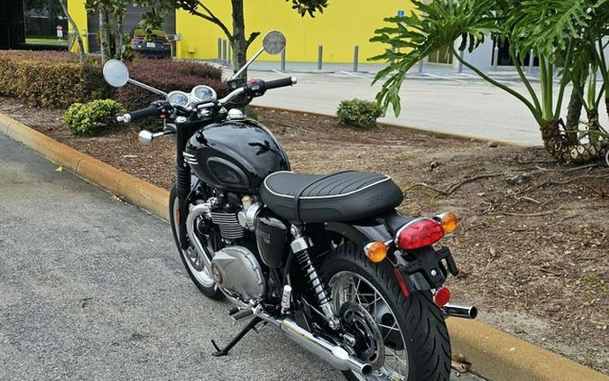 2023 Triumph Bonneville T120 Jet Black