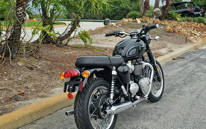 2023 Triumph Bonneville T120 Jet Black