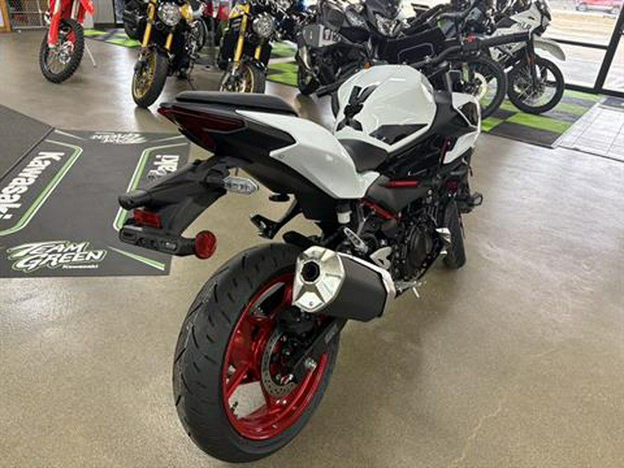 2026 Kawasaki Z500 SE ABS