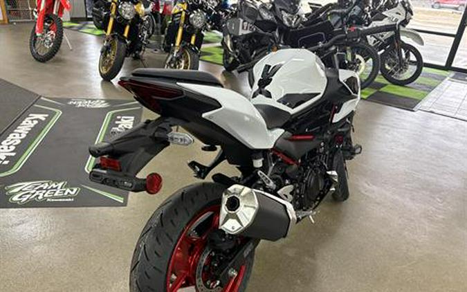 2026 Kawasaki Z500 SE ABS
