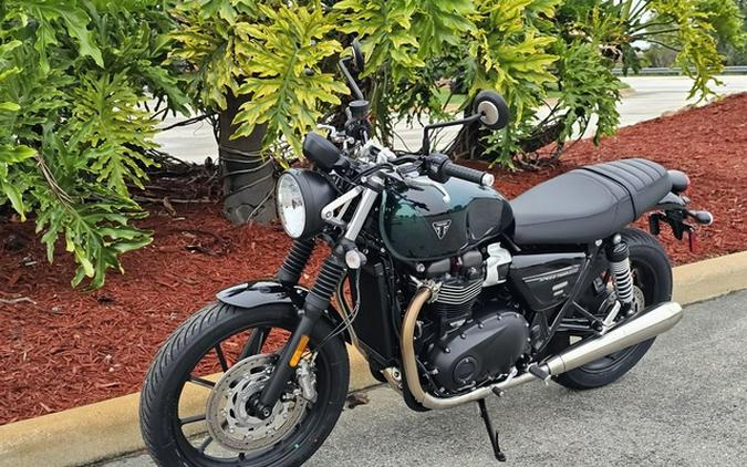 2024 Triumph Speed Twin 900 Competition Green/Phantom Black