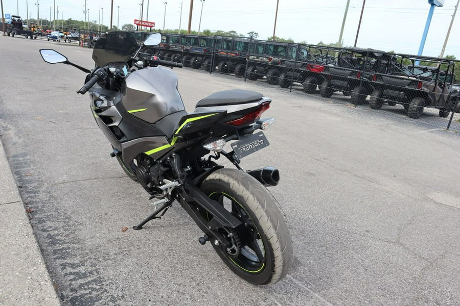 2021 Kawasaki Ninja® 400 Base