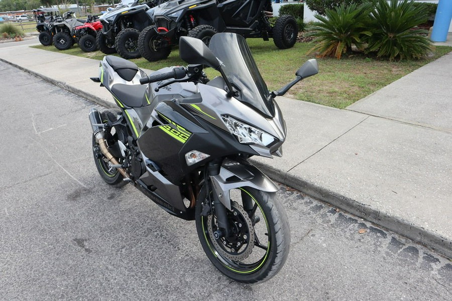 2021 Kawasaki Ninja® 400 Base