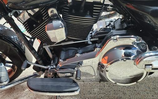 2016 Harley-Davidson® Road Glide® Special Vivid Black