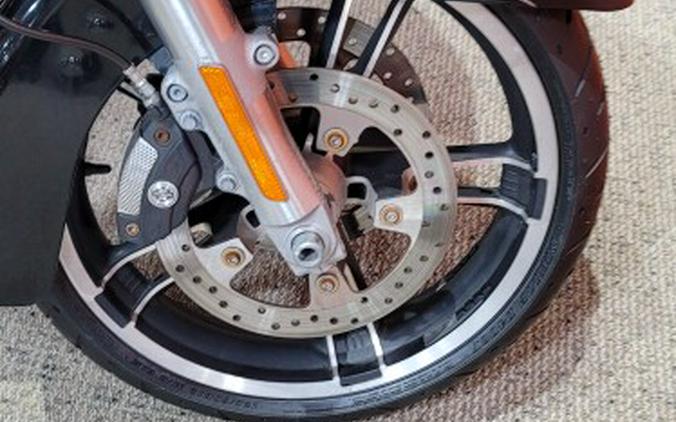 2016 Harley-Davidson® Road Glide® Special Vivid Black