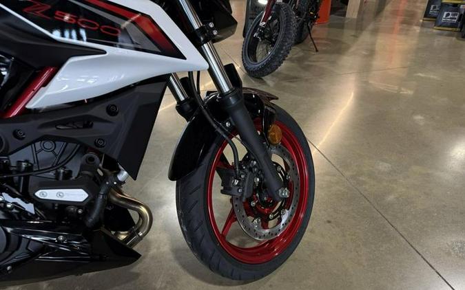 2026 Kawasaki Z500 SE ABS