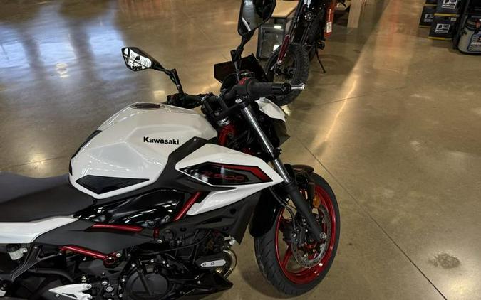 2026 Kawasaki Z500 SE ABS