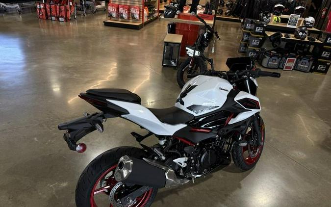 2026 Kawasaki Z500 SE ABS